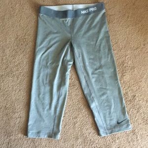Nike Pro Capri Tights